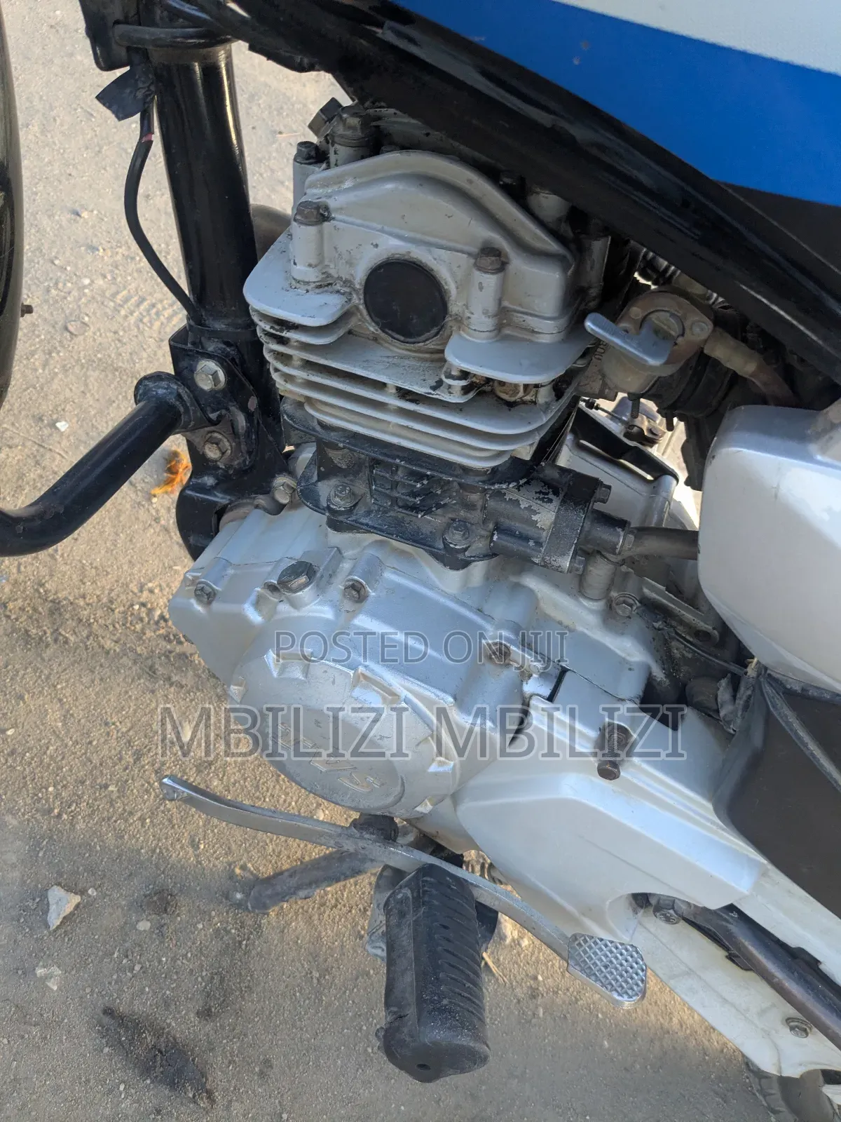 TVS HLX 125 2025 Black