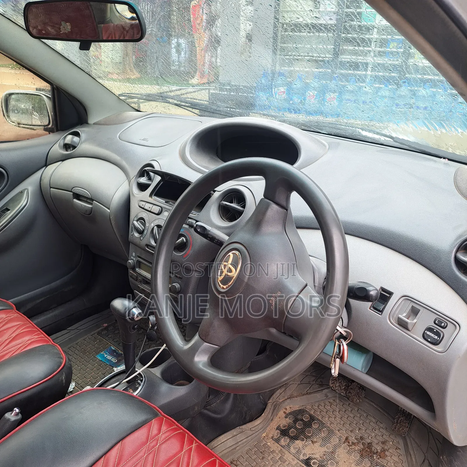 Toyota Vitz 2003 Silver