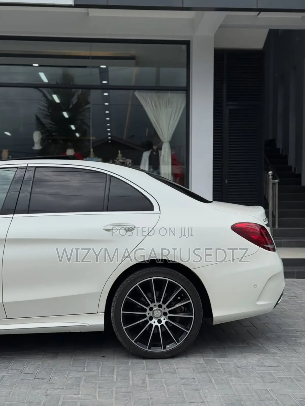Mercedes-Benz C250 2015 Off white