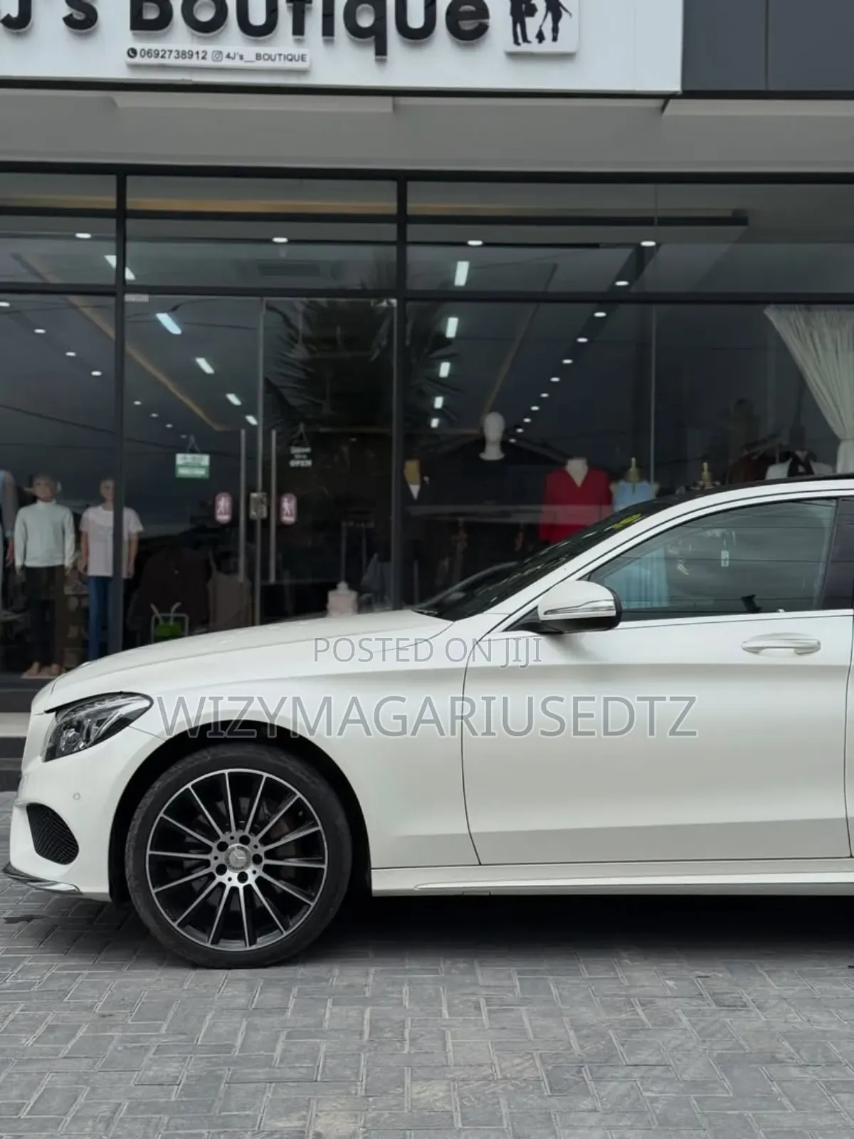 Mercedes-Benz C250 2015 Off white