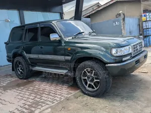 Toyota Land Cruiser 2002 Green