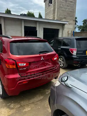 Mitsubishi RVR 2010 Red