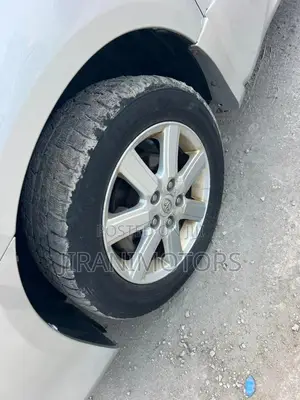 Toyota Noah 2009 Silver