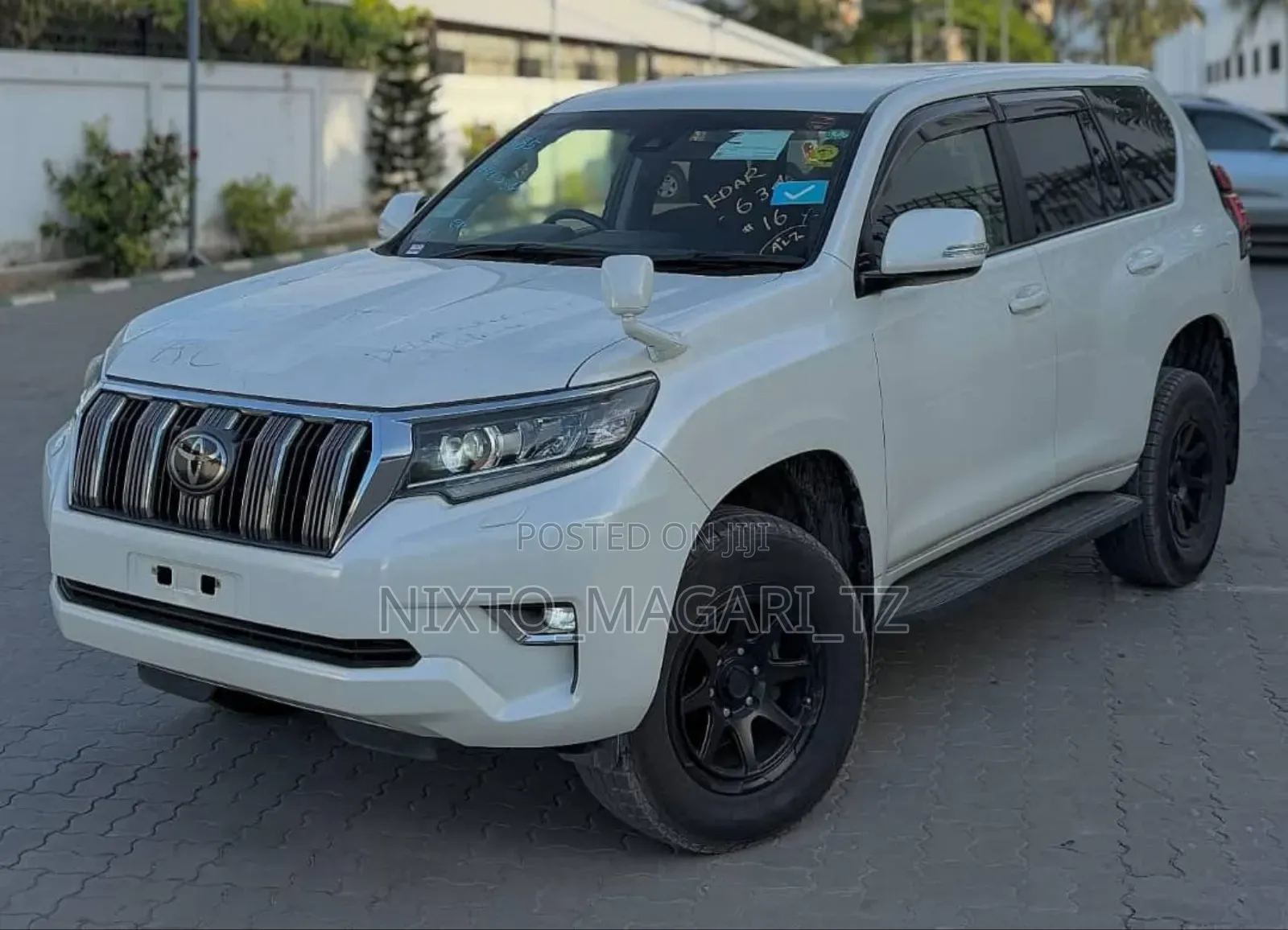Toyota Land Cruiser Prado 2021 White