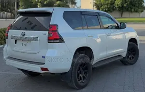 Toyota Land Cruiser Prado 2021 White