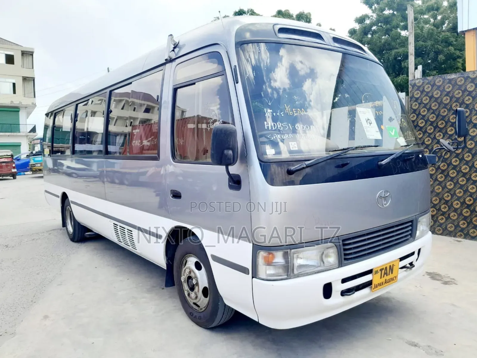 Toyota Coaster 2000 Silver