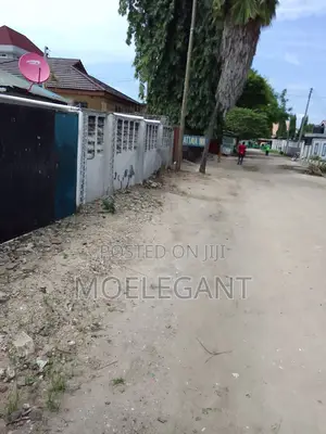 3bdrm House in Hostel Street, Sinza for sale
