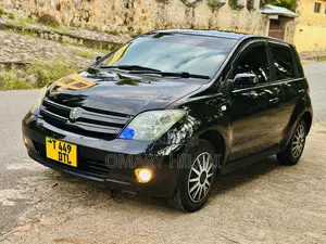 Toyota IST 2005 Black