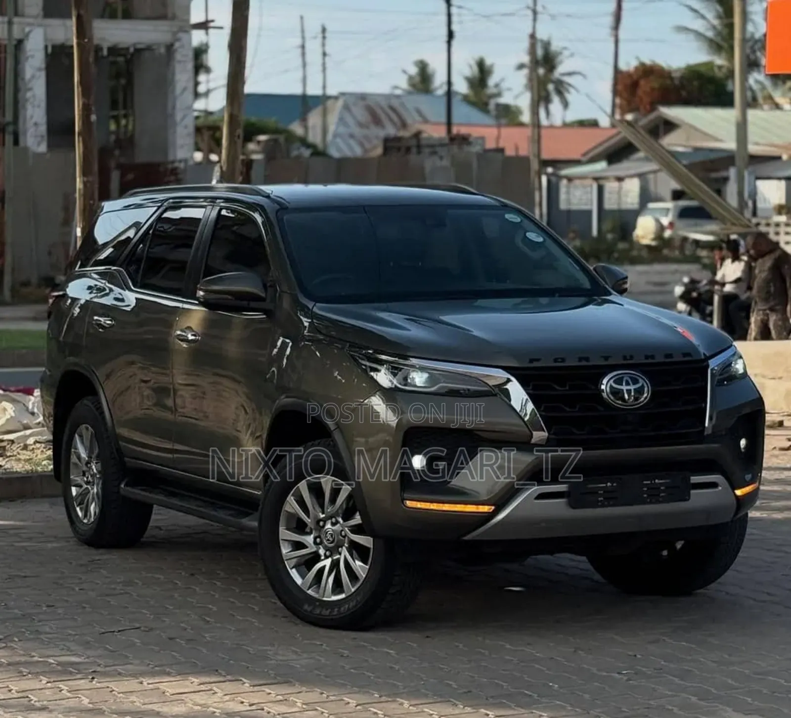 Toyota Fortuner 2022 Gray