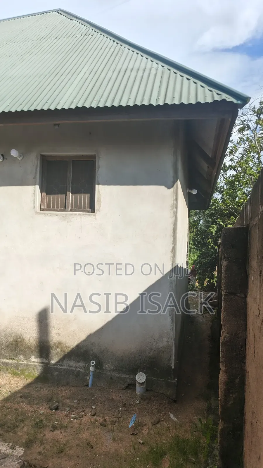 3bdrm House in Nyamongoro for sale