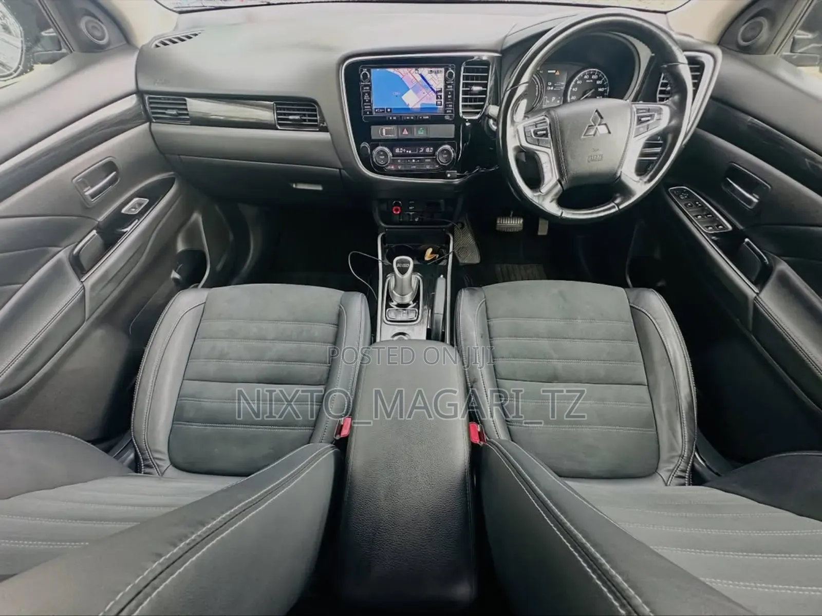 Mitsubishi Outlander 2015 Black