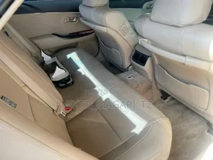 Toyota Crown 2010 Blue