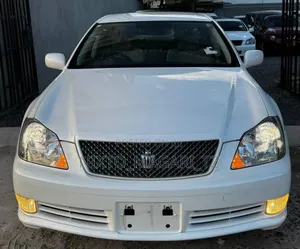 Toyota Crown 2004 White