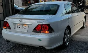 Toyota Crown 2004 White
