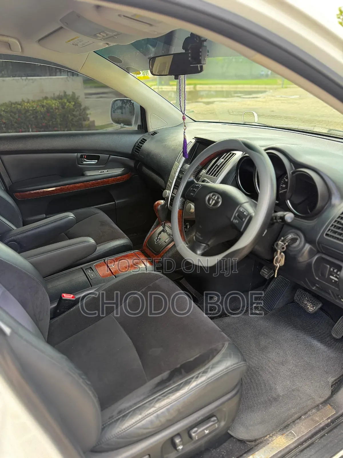 Toyota Harrier 2009 White