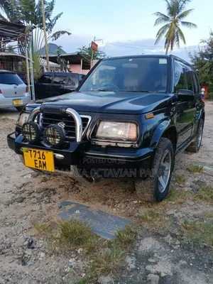Suzuki Escudo 1997 Black