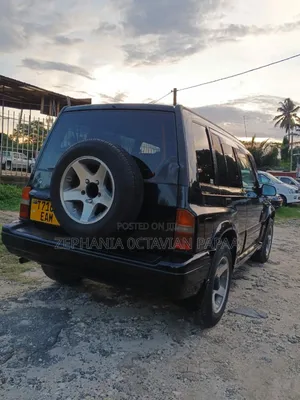 Suzuki Escudo 1997 Black