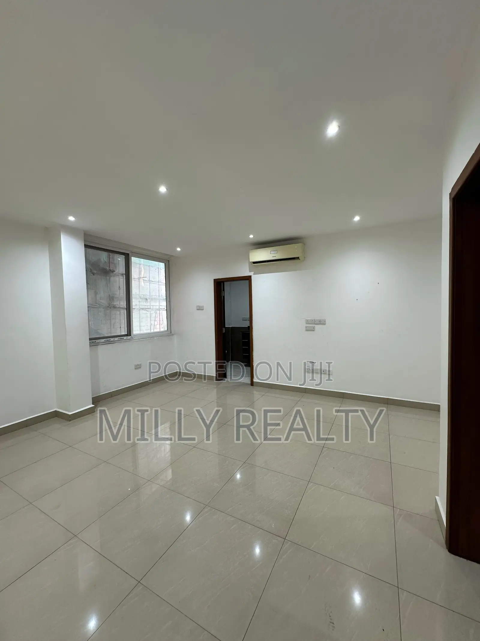 3bdrm Apartment in Upanga West Kt. for sale