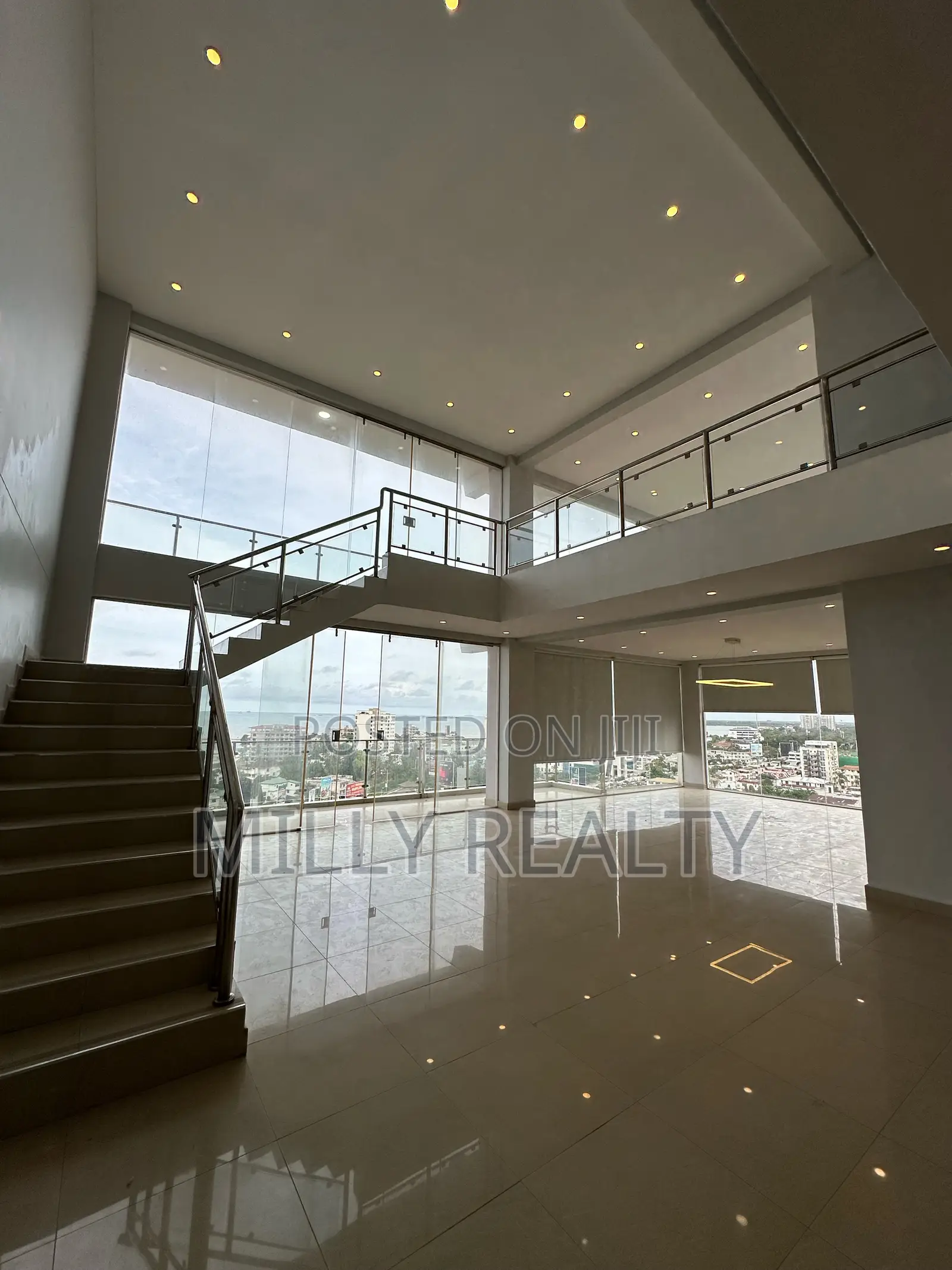3bdrm Penthouse in Upanga West Pkt for sale