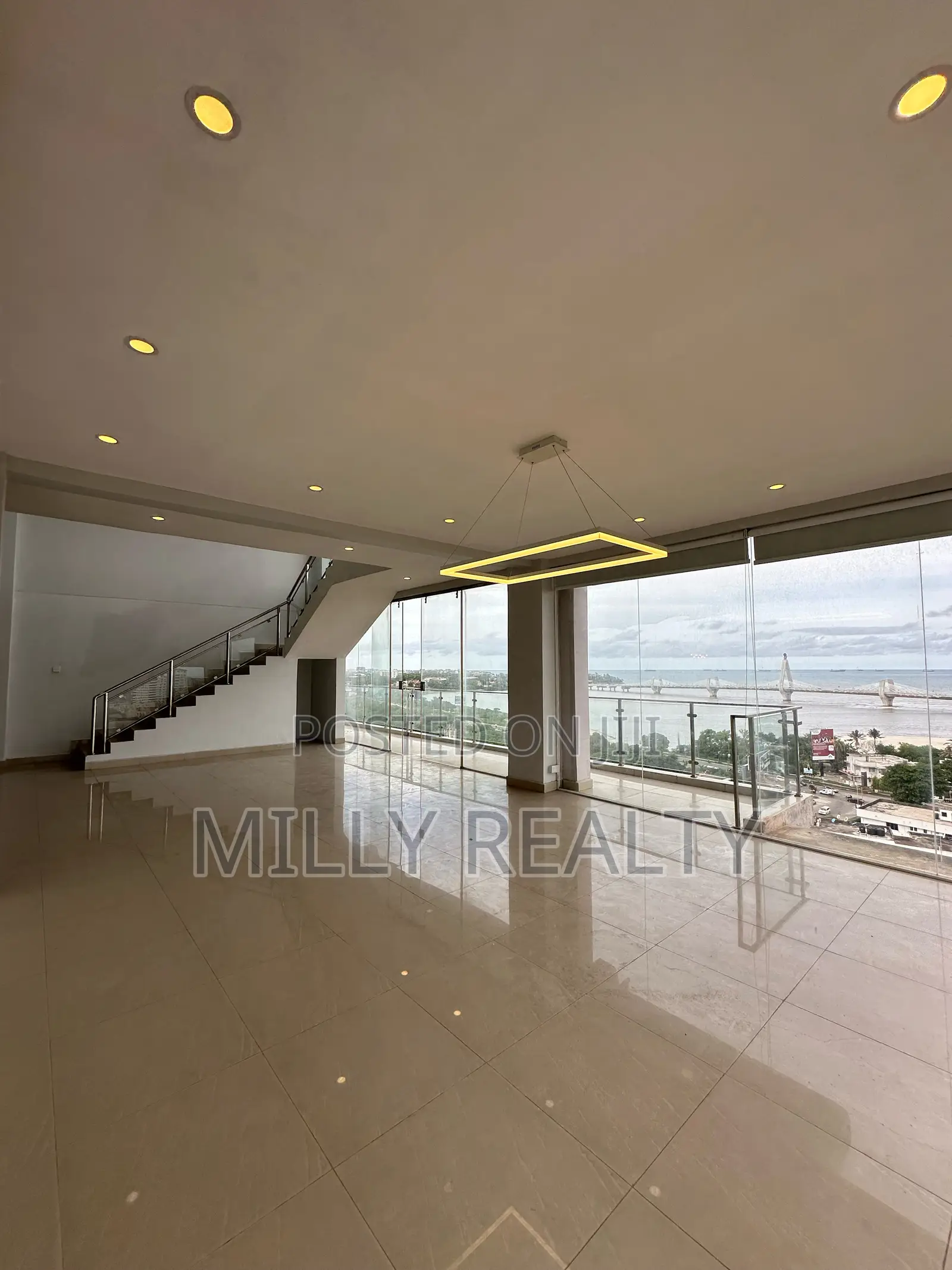 3bdrm Penthouse in Upanga West Pkt for sale