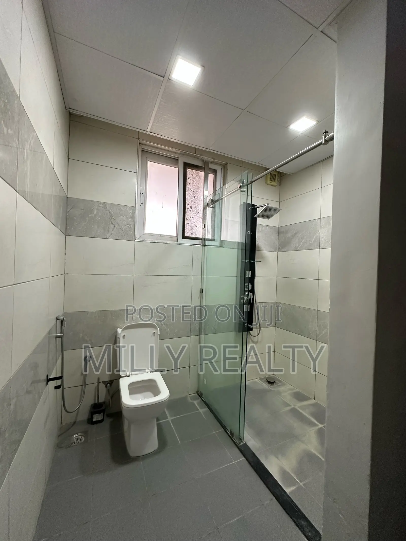 3bdrm Penthouse in Upanga West Pkt for sale