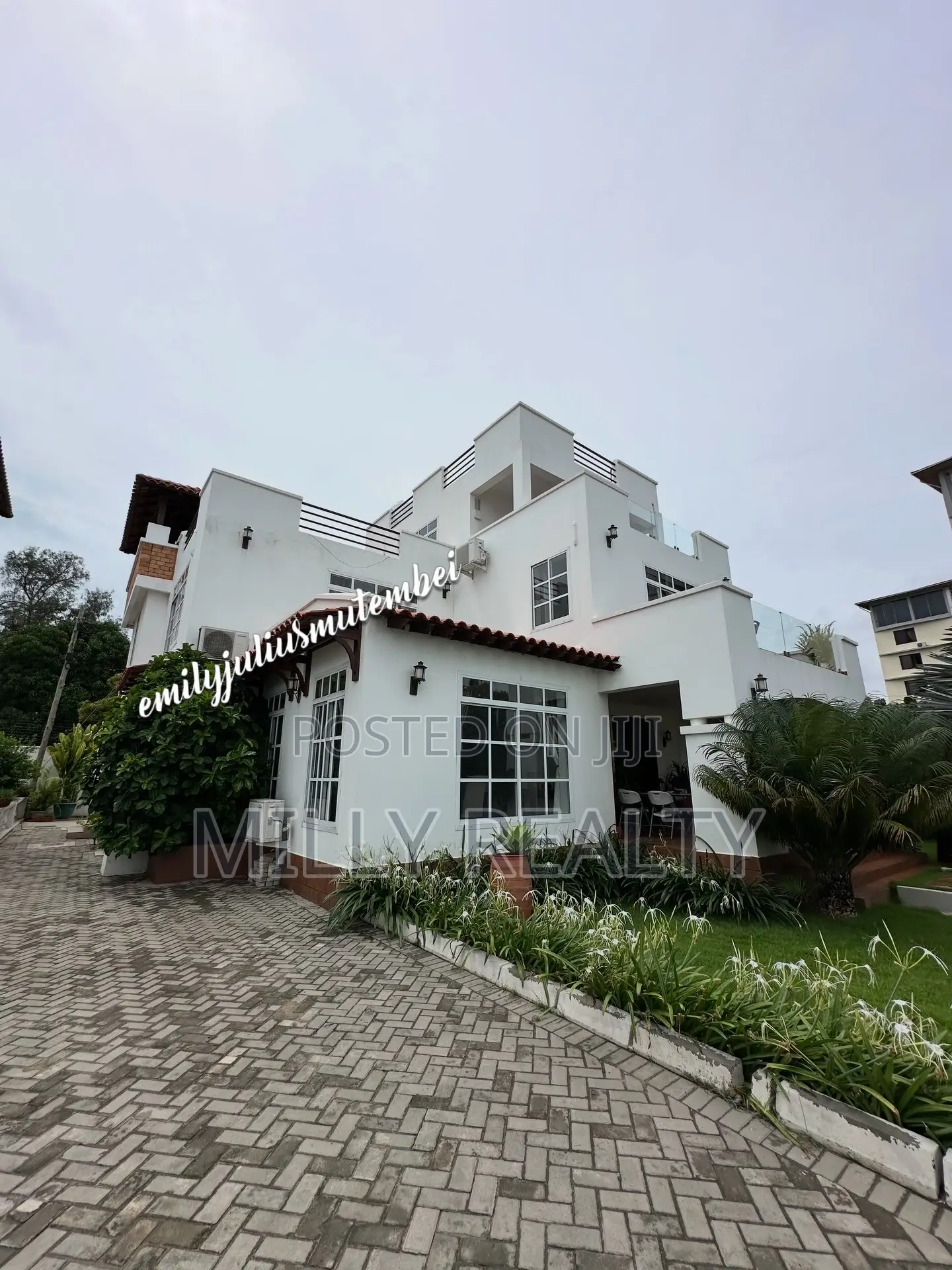 Furnished 5bdrm Villa in Mikocheni Premium for rent