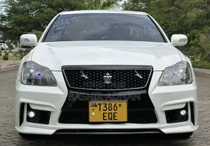 Toyota Crown 2007 White