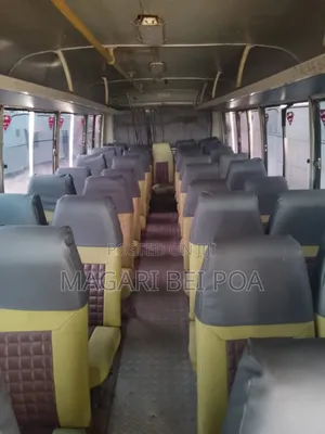 Tata Starbus Ultra Skool 1990 White