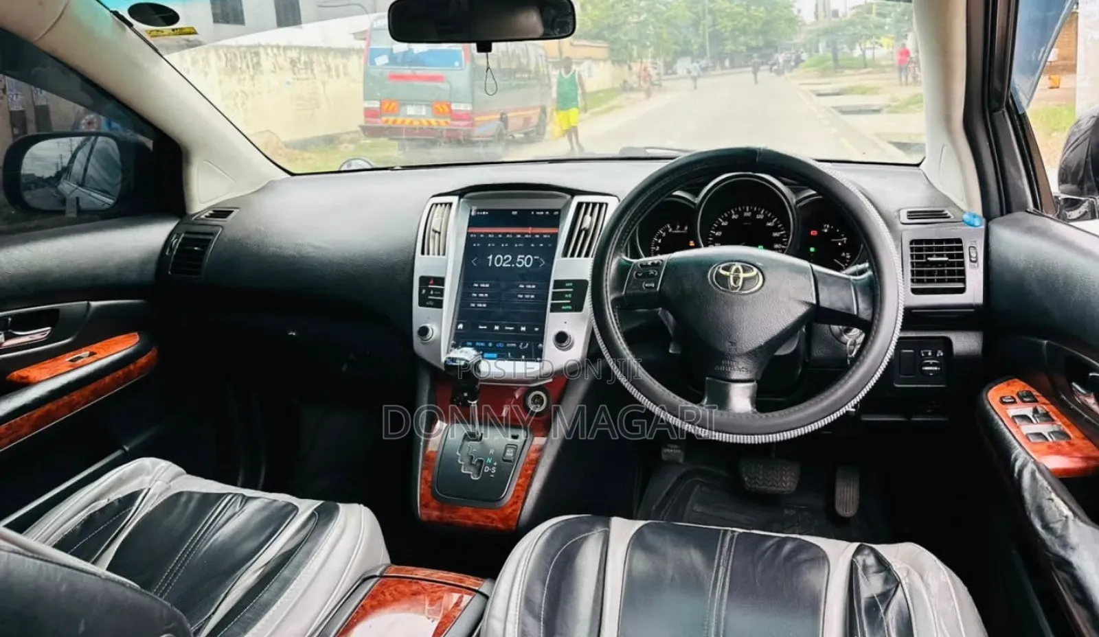 Toyota Harrier 2.4 2007 Black
