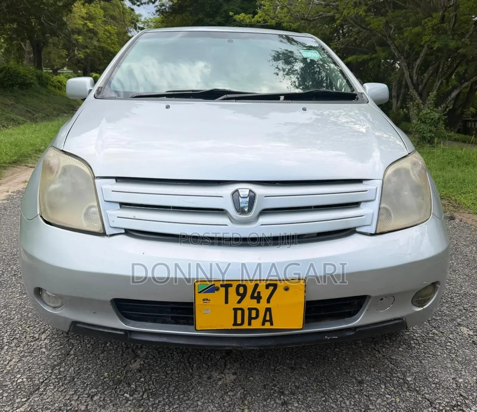 Toyota IST 2005 Silver