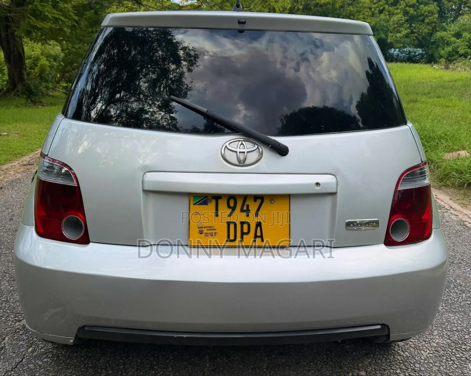 Toyota IST 2005 Silver