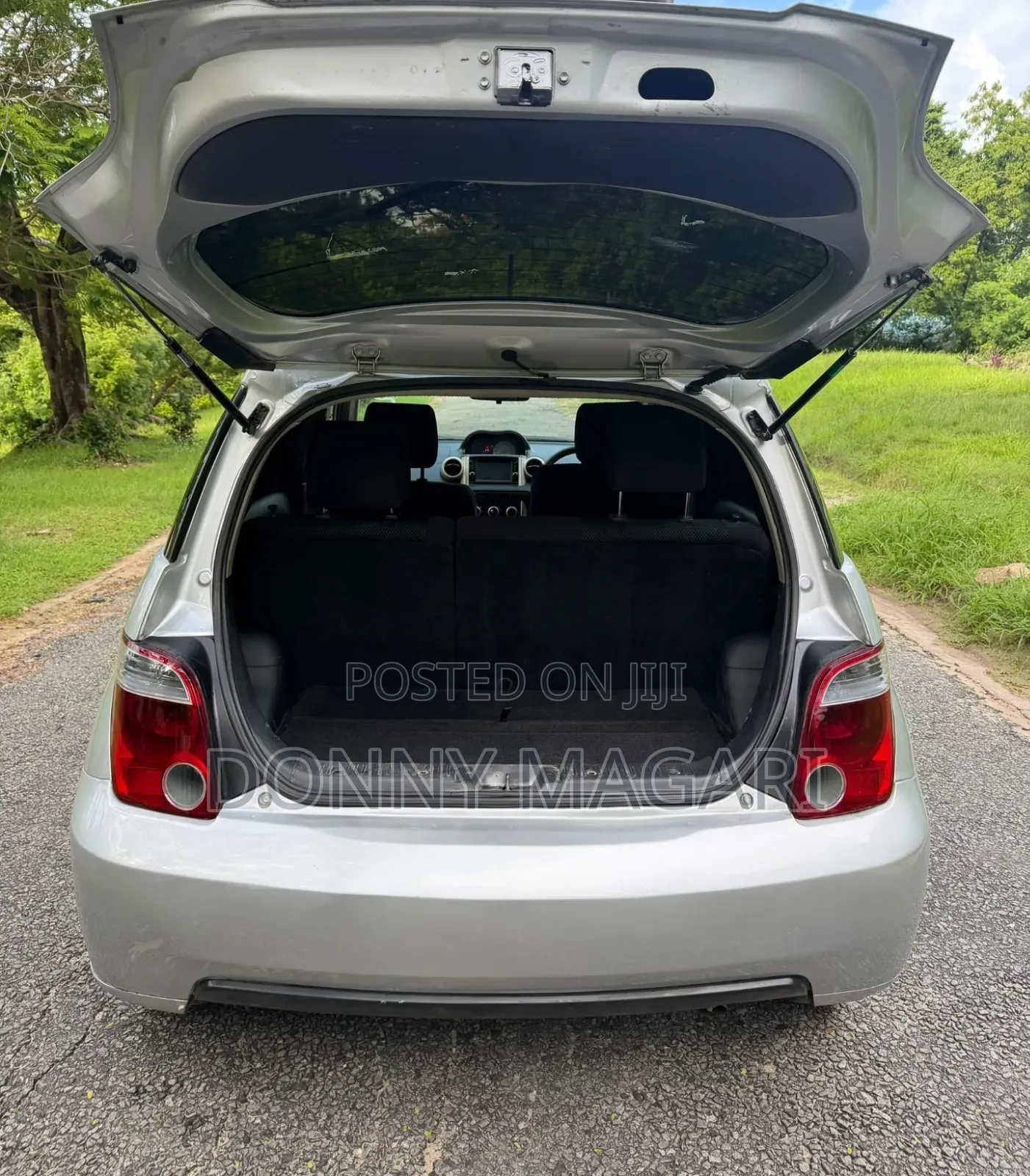 Toyota IST 2005 Silver