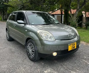 Mazda Verisa 2008 Green