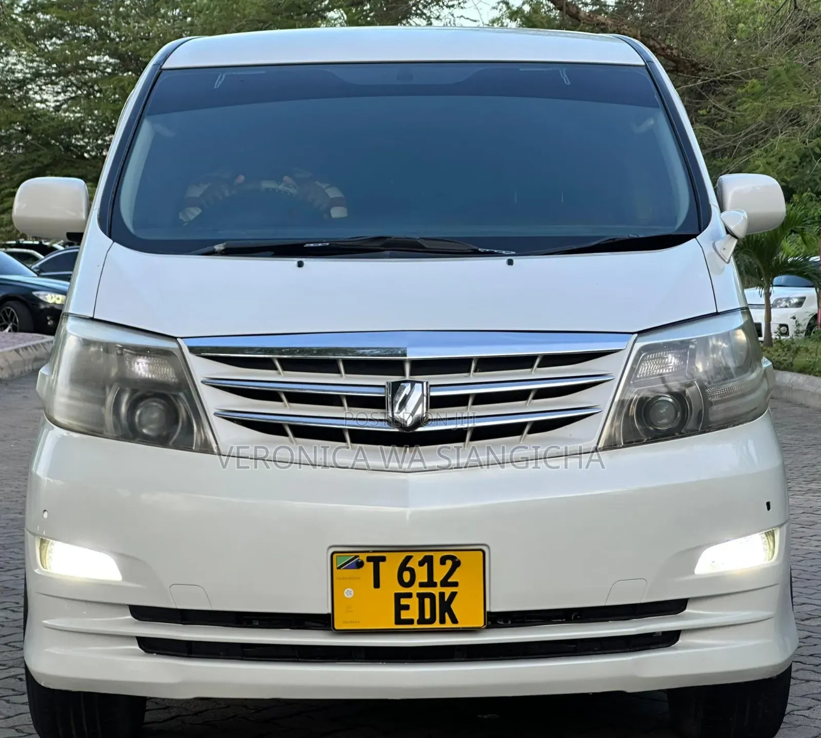 Toyota Alphard 2006