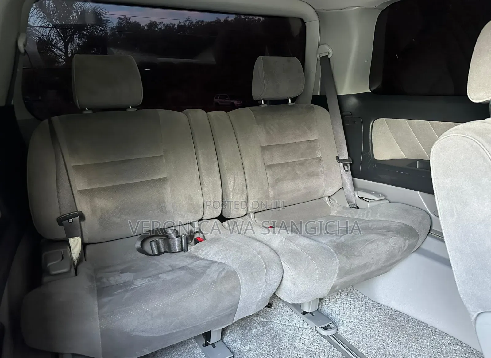 Toyota Alphard 2006