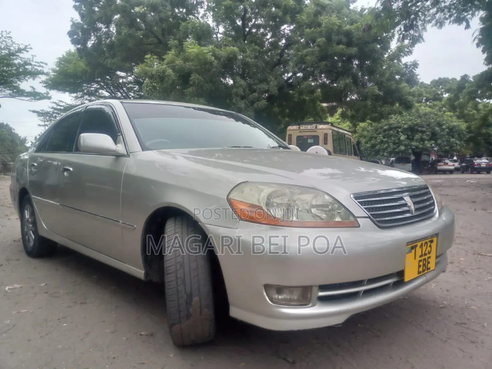 Toyota Mark II 2004 Silver