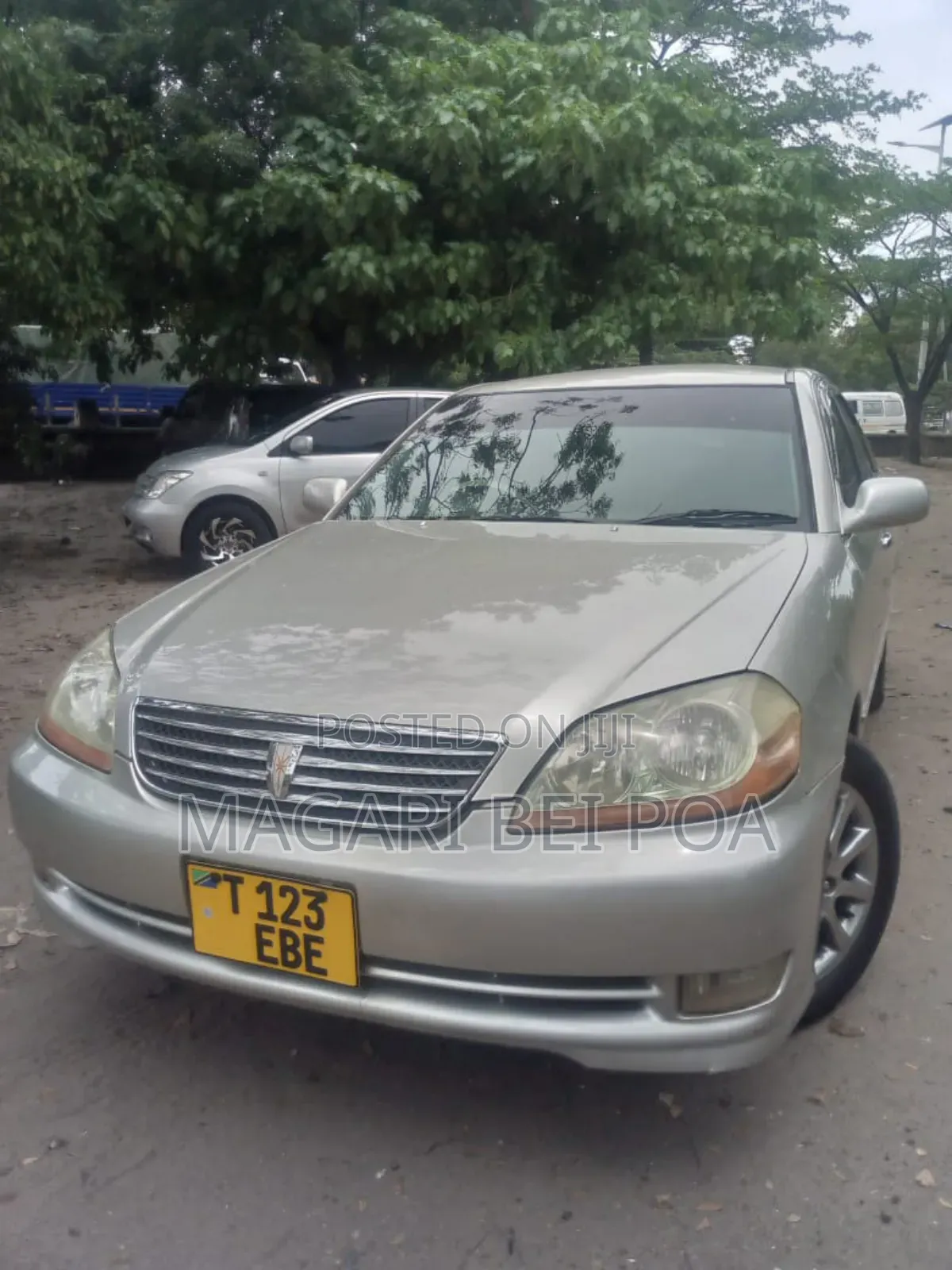 Toyota Mark II 2004 Silver