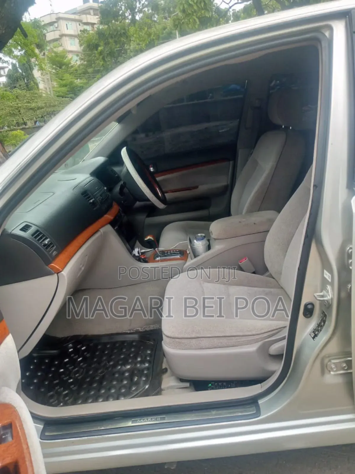 Toyota Mark II 2004 Silver