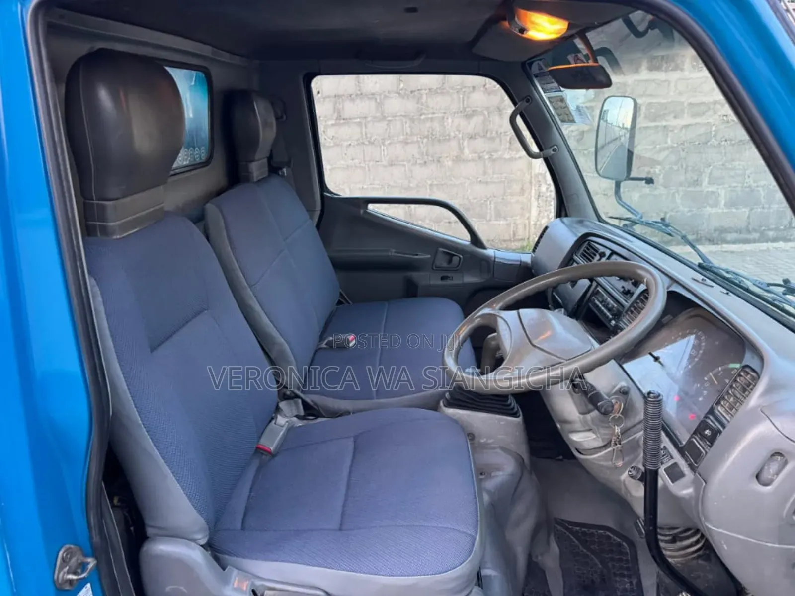 Mitsubishi Fuso Canter 1997 Blue