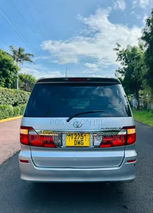 Toyota Alphard 2.4 Petrol AWD 2004 Silver
