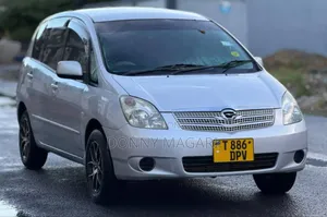 Toyota Corolla Spacio 2005 Silver