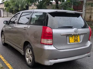 Toyota Wish 2006 Gray