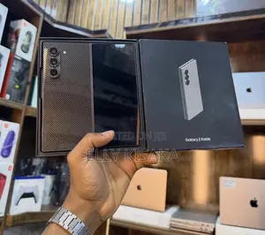 New Samsung Galaxy Z Fold6 256 GB Black