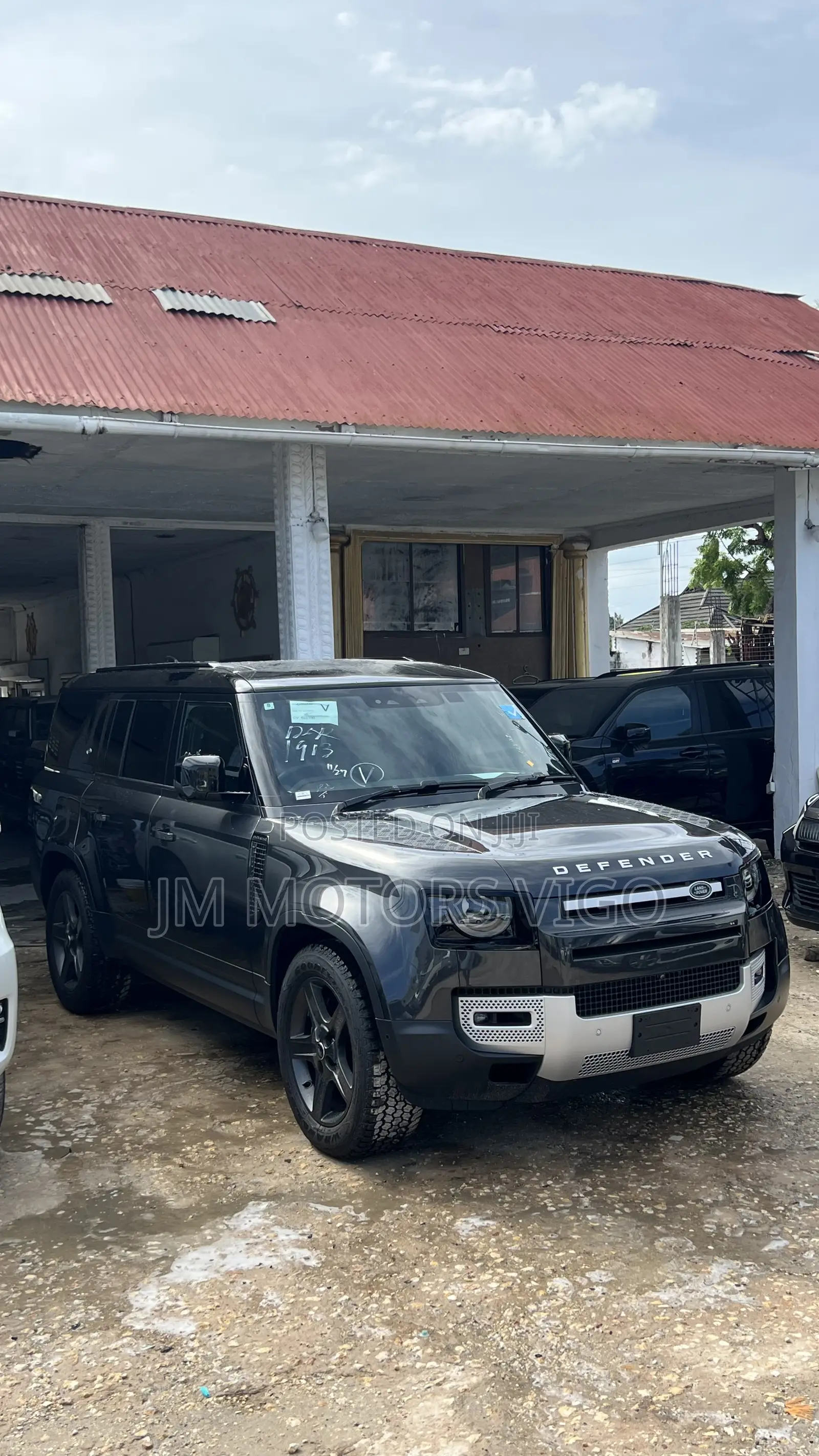 Land Rover Defender 2025 Gray