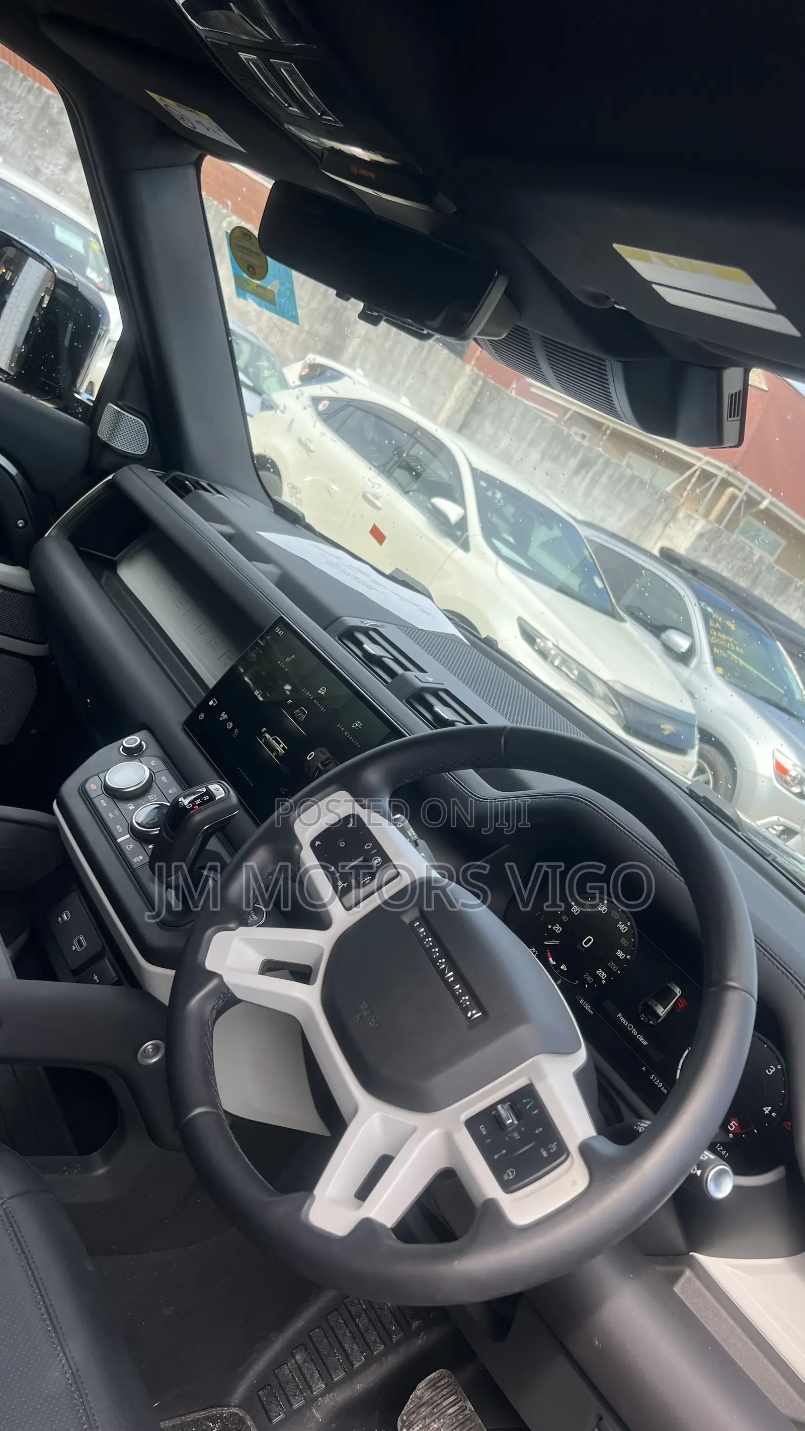 Land Rover Defender 2025 Gray