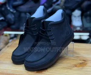 Caterpillar Brand Men's Leather Boots or Original Materials Shoes
