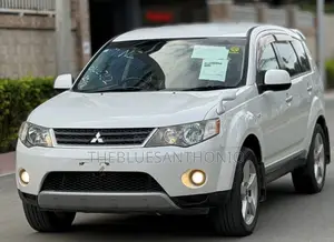 Mitsubishi Outlander 2010 White