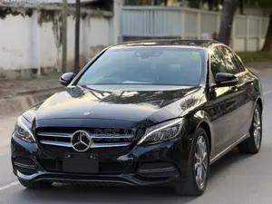 Mercedes-Benz C200 2014 Black