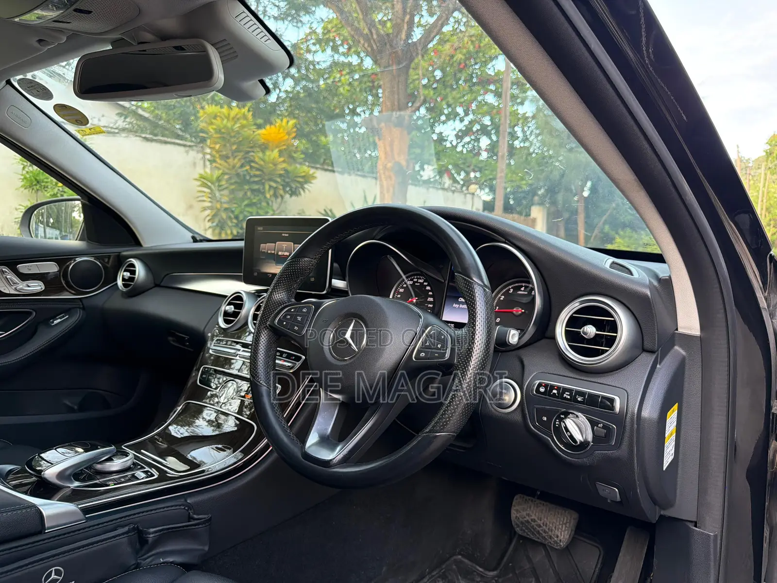 Mercedes-Benz C200 2014 Black