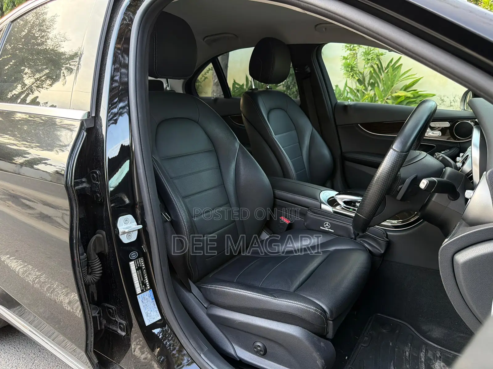 Mercedes-Benz C200 2014 Black